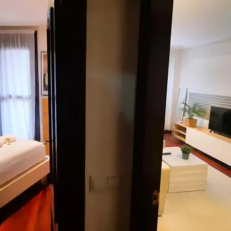 Zuvillaga 18, Confort Y Tranquilidad En Pleno Centro