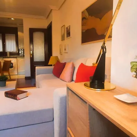 Zuvillaga 18, Confort Y Tranquilidad En Pleno Centro אוביידו